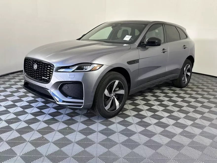 2025 Jaguar F-PACE R-Dynamic S photo 1