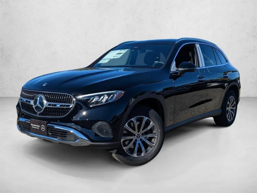 2025 Mercedes Benz GLC 300 4MATIC photo 1