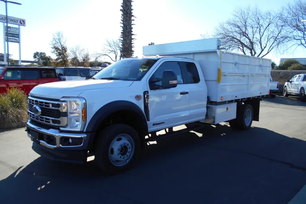 2024 Ford F-550 XL photo 1