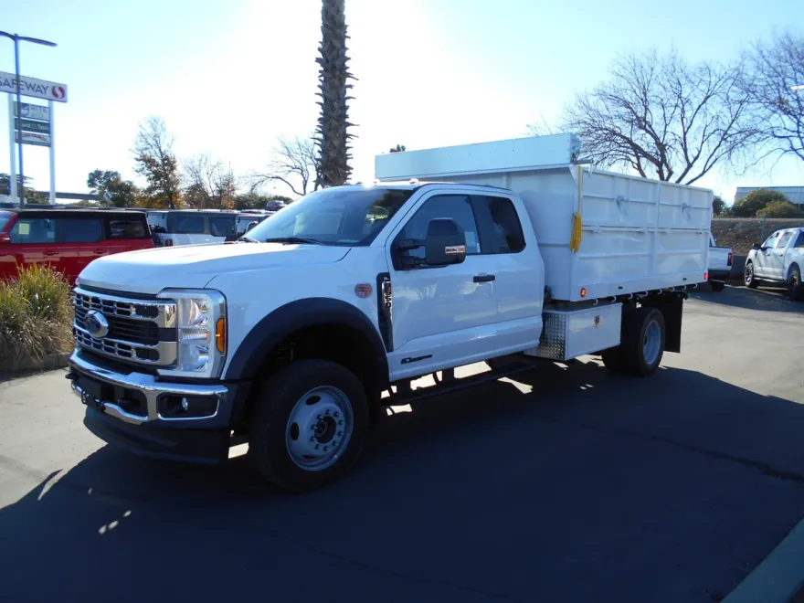 2024 Ford F-550 XL photo 1