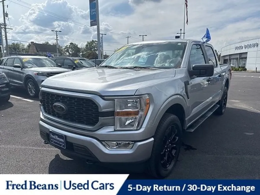 2022 Ford F-150 XL photo 1