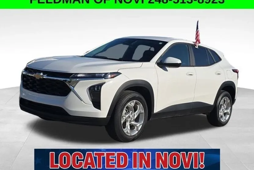2024 Chevrolet Trax LS photo 1