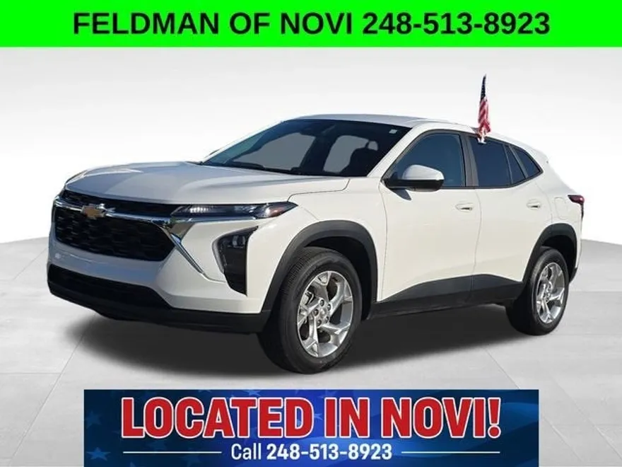 2024 Chevrolet Trax LS photo 1
