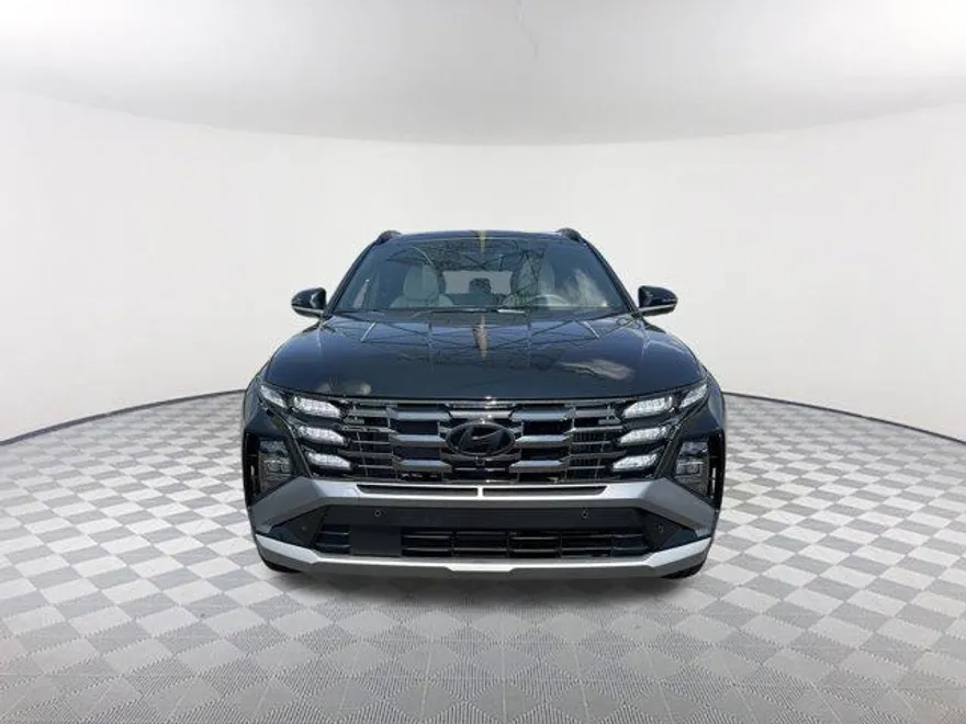 2025 Hyundai Tucson Limited photo 1