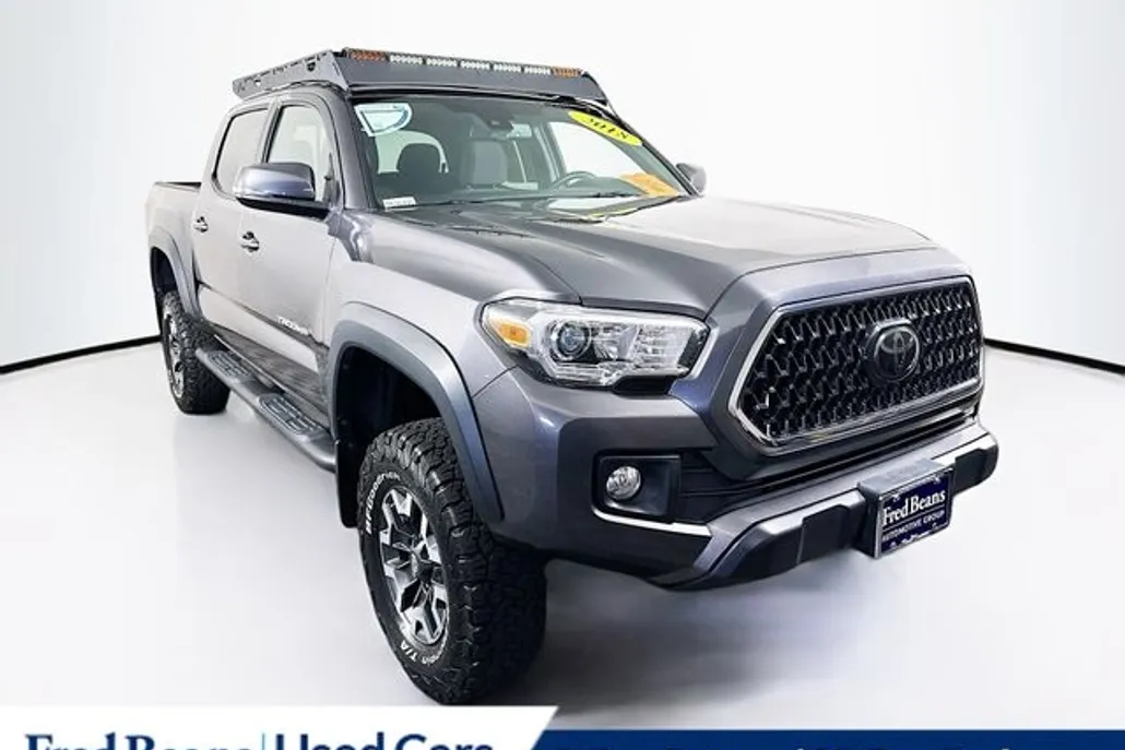 2018 Toyota Tacoma TRD photo 1
