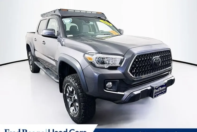 2018 Toyota Tacoma TRD photo 1