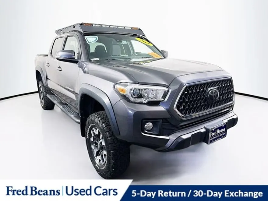 2018 Toyota Tacoma TRD photo 1