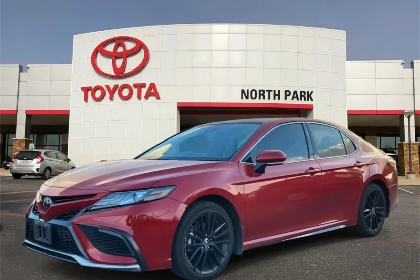 2023 Toyota Camry XSE photo 1