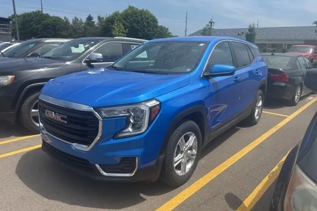 2024 Gmc Terrain SLE photo 1