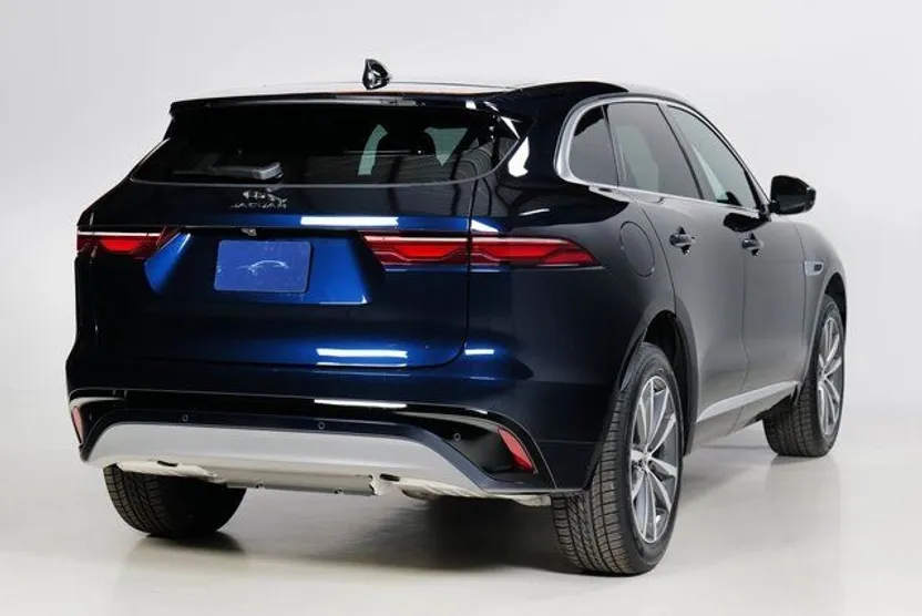 2025 Jaguar F-PACE R-Dynamic S photo 1