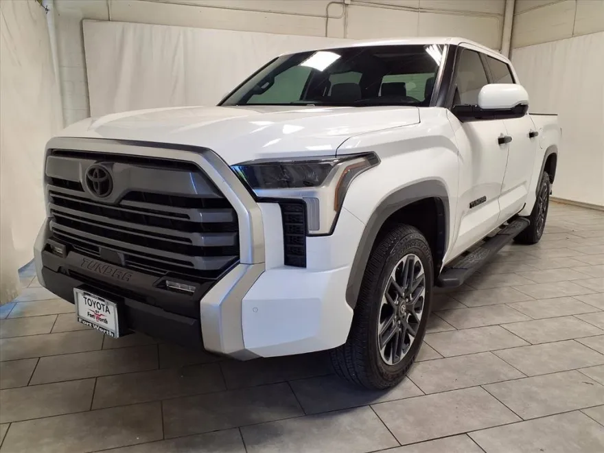 2025 Toyota Tundra Limited photo 1