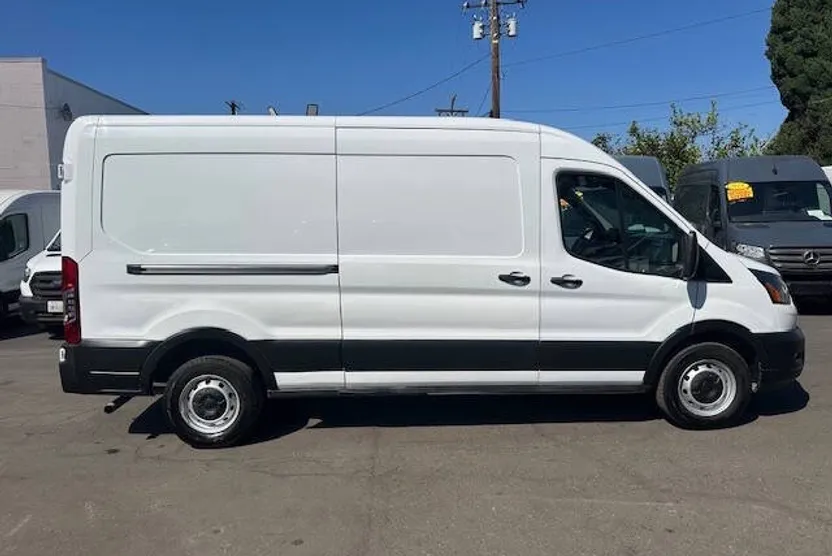 2021 Ford Transit Cargo Van photo 1