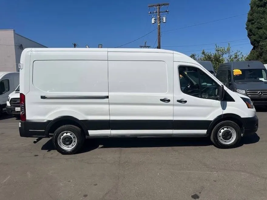 2021 Ford Transit Cargo Van photo 1