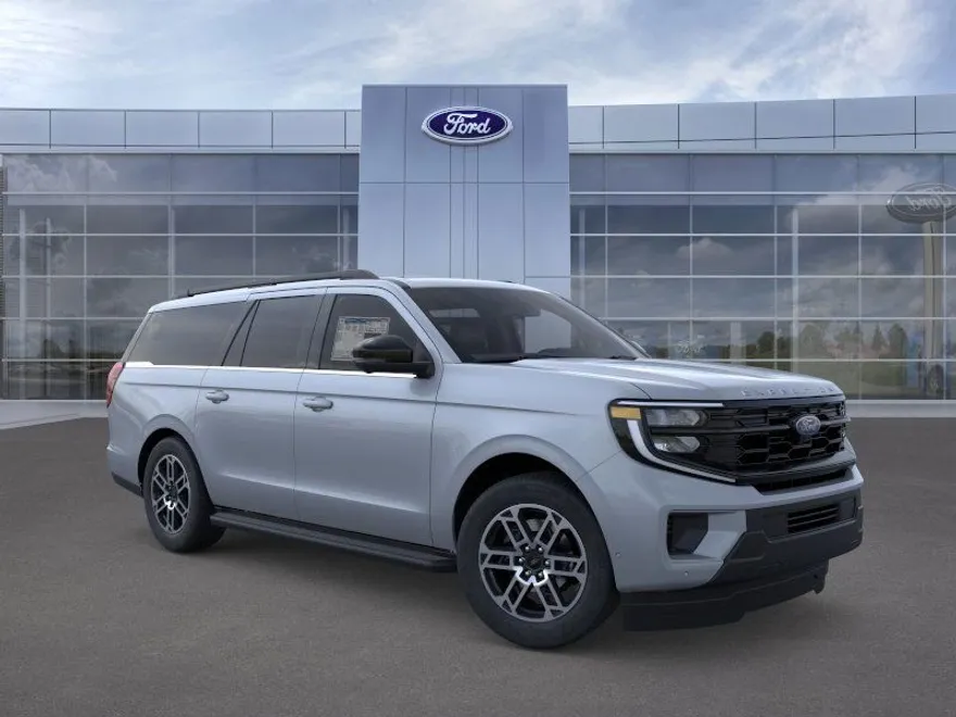 2025 Ford Expedition MAX photo 1