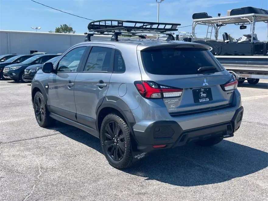 2025 Mitsubishi Outlander Sport ES SE LE photo 1