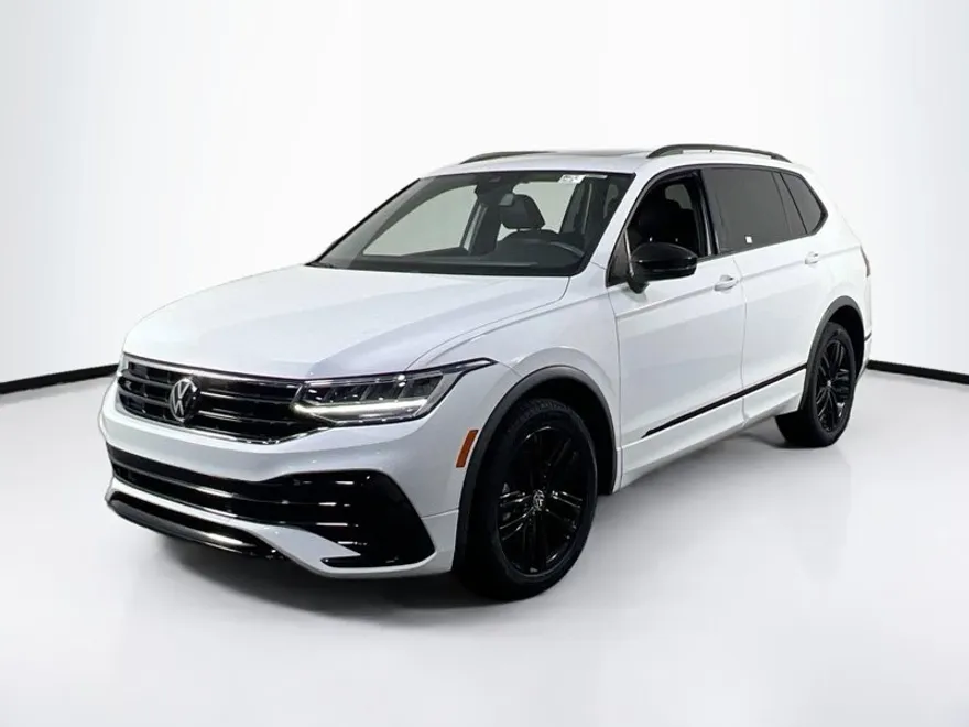 2022 Volkswagen Tiguan SE R-Line Black photo 1