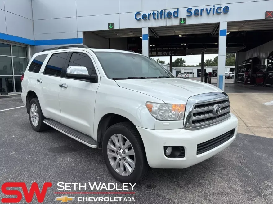 2016 Toyota Sequoia Platinum photo 1