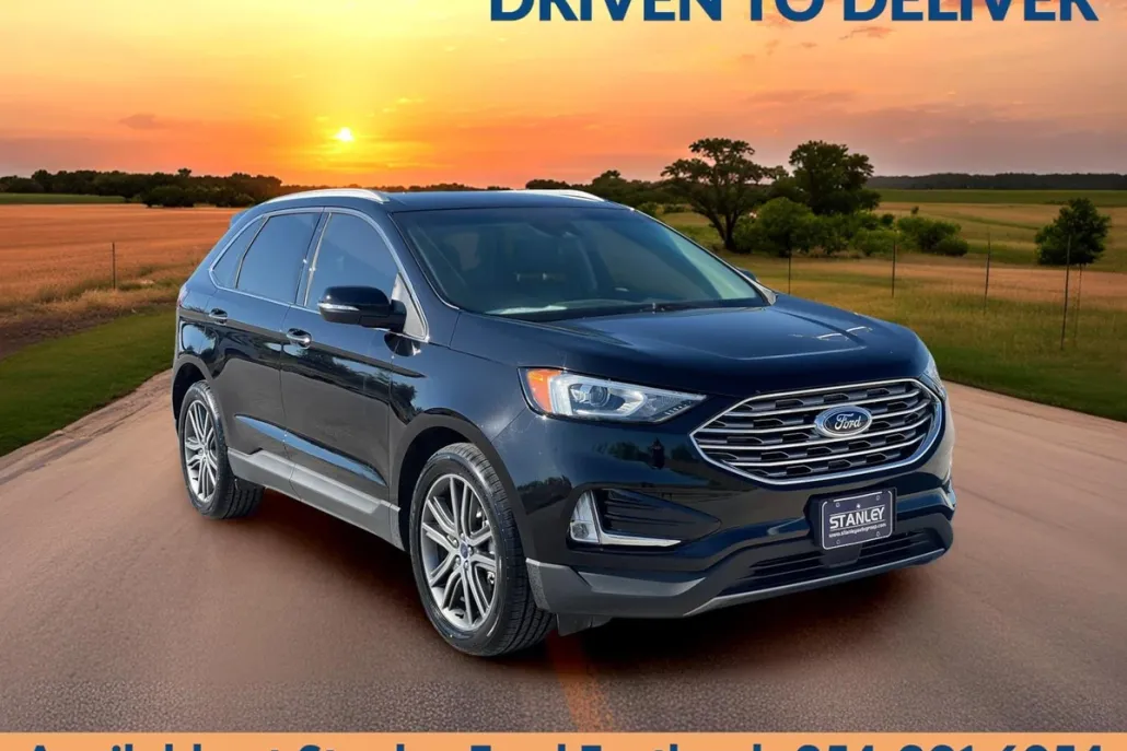2019 Ford Edge Titanium photo 1