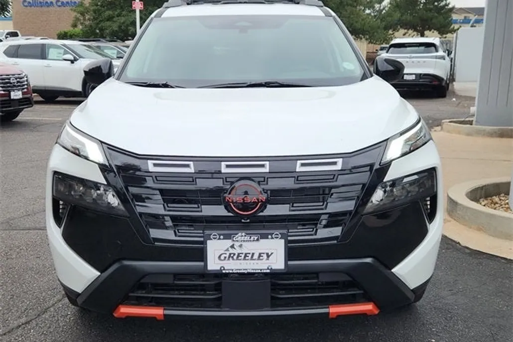 2026 Nissan Rogue SV photo 1