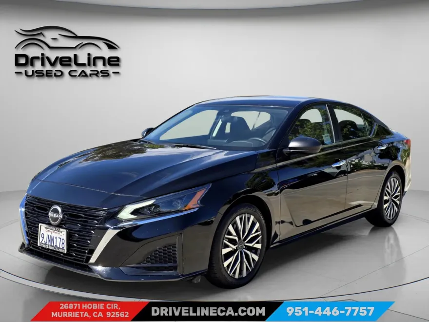 2024 Nissan Altima 2.5 SV photo 1