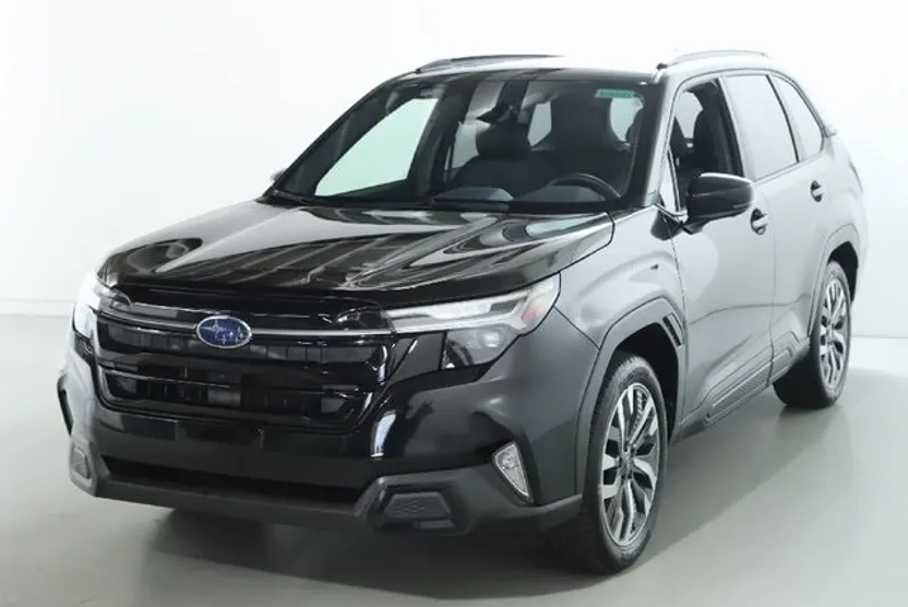 2025 Subaru Forester Touring photo 1