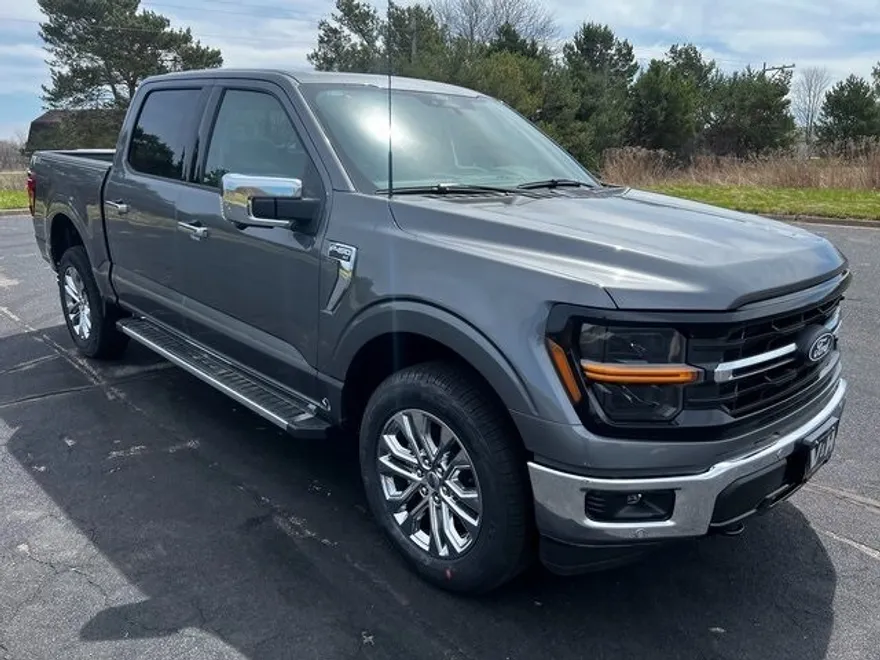 2024 Ford F-150 XLT photo 1