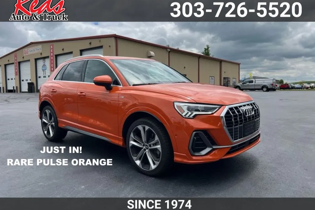 2020 Audi Q3 S line Prestige 45 TFSI photo 1