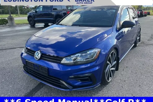 2019 Volkswagen Golf R 4Motion photo 2
