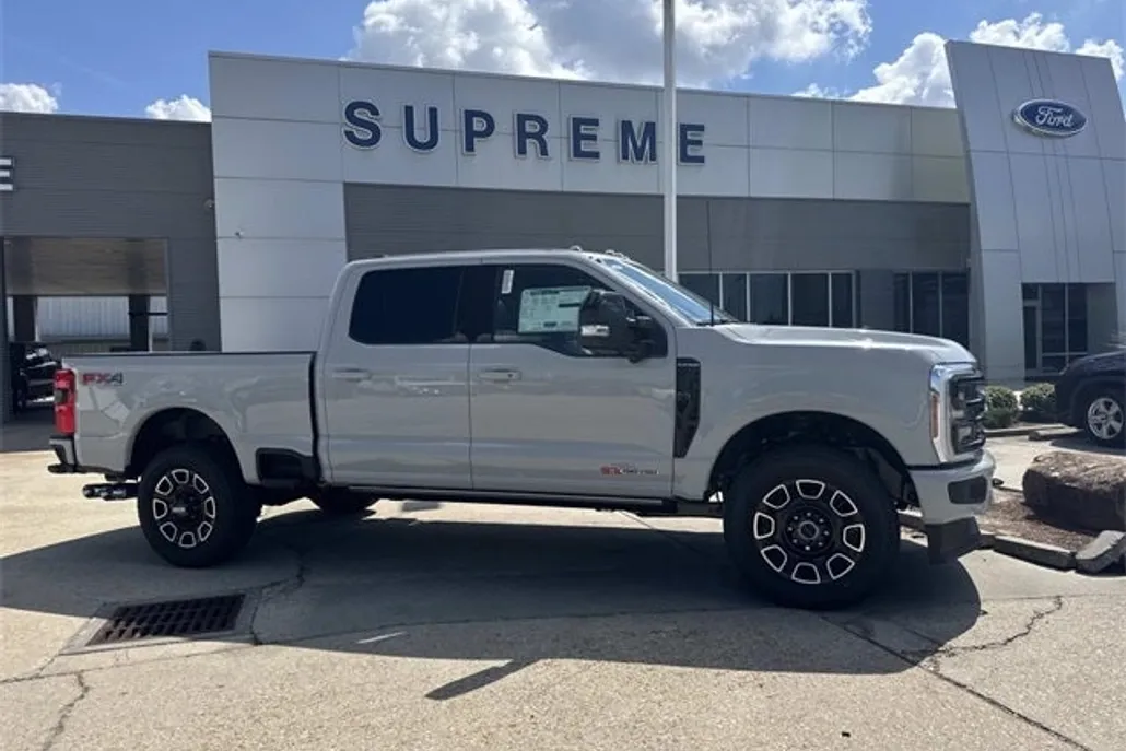 2026 Ford F-250 photo 1