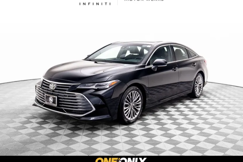 2022 Toyota Avalon Limited photo 1
