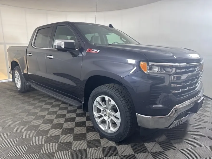 2023 Chevrolet Silverado 1500 LTZ photo 1