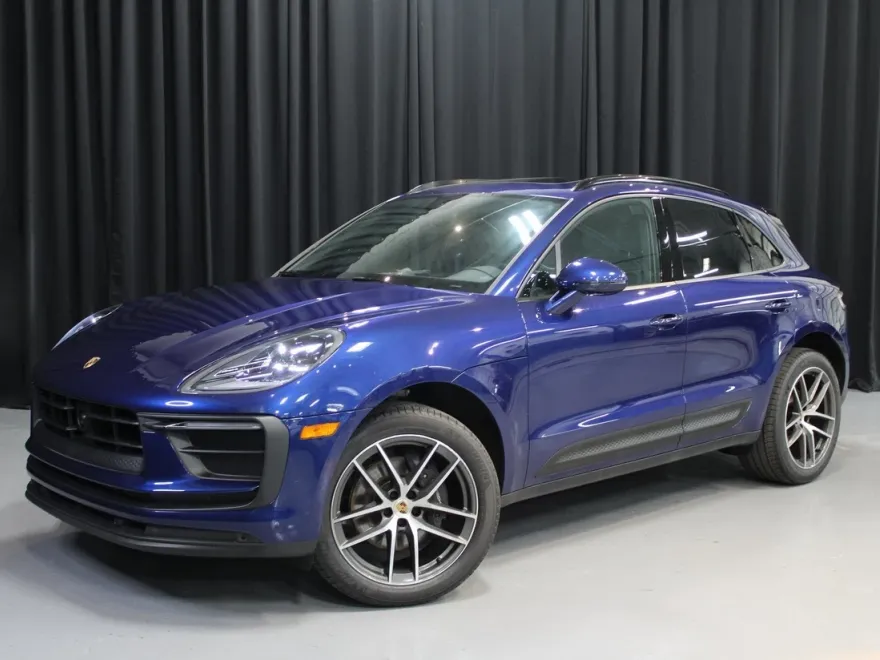 2024 Porsche Macan Base photo 1