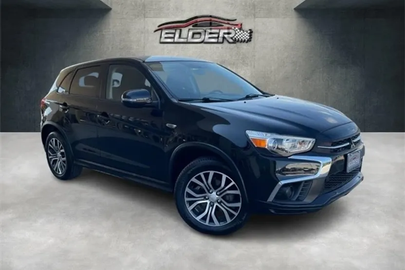 2018 Mitsubishi Outlander Sport ES photo 1