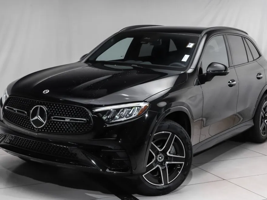 2026 Mercedes Benz GLC 300 4MATIC photo 1