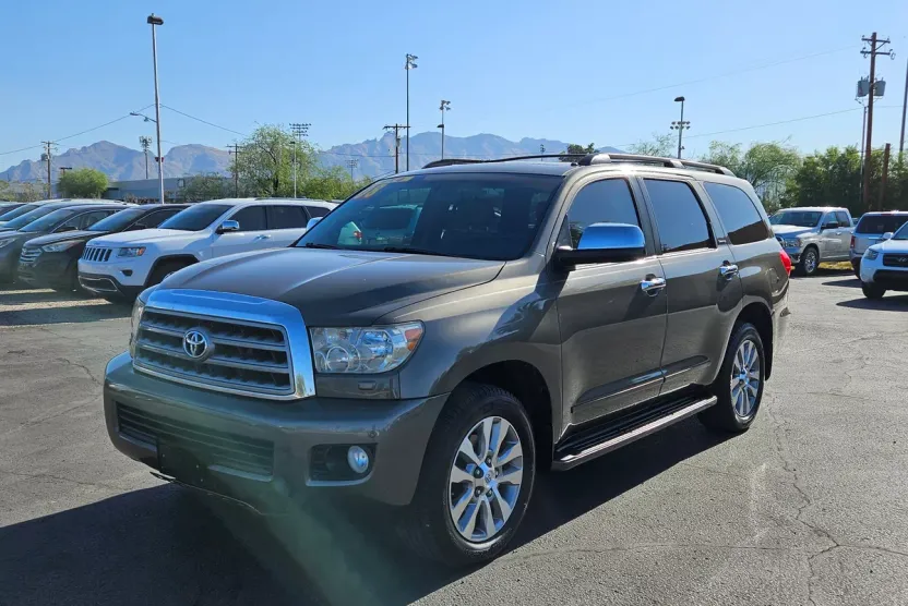 2008 Toyota Sequoia Limited photo 1
