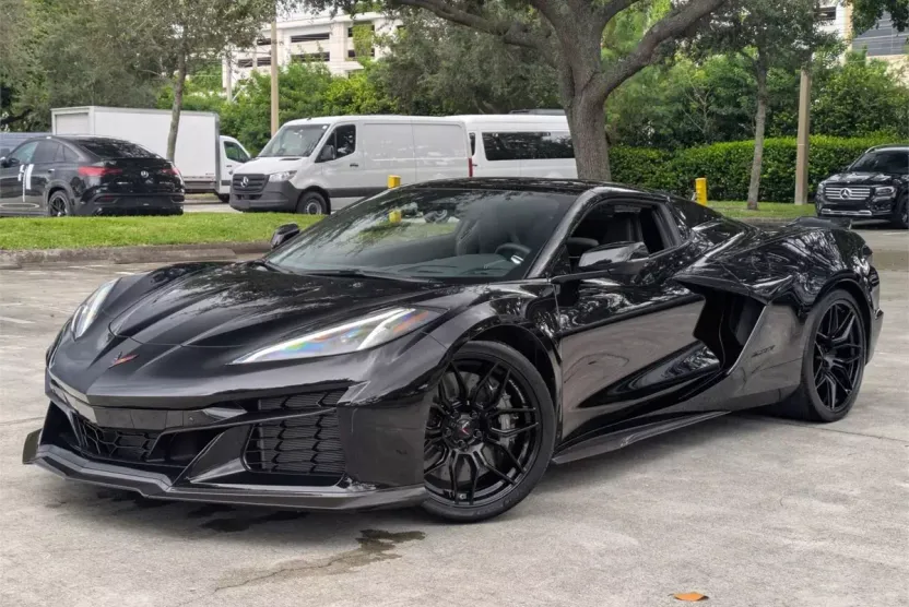 2024 Chevrolet Corvette Z06 2LZ Convertible photo 1