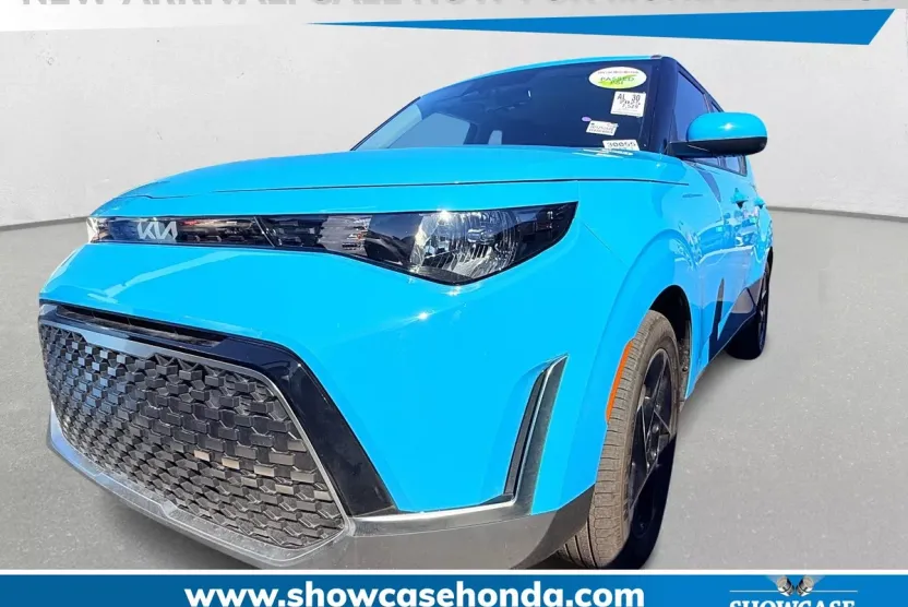 2025 Kia Soul EX photo 1