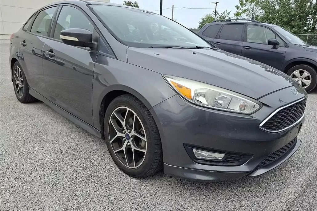2015 Ford Focus SE photo 1