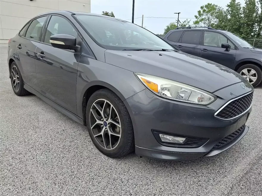 2015 Ford Focus SE photo 1