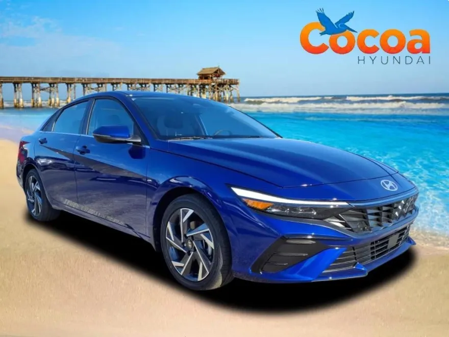 2025 Hyundai Elantra Limited photo 1