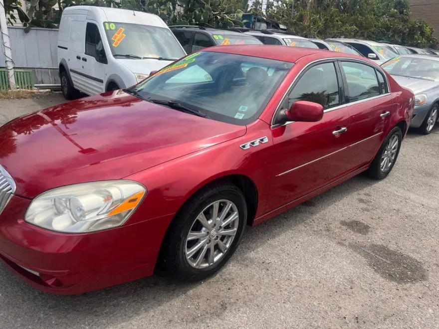 2011 Buick Lucerne CXL photo 1