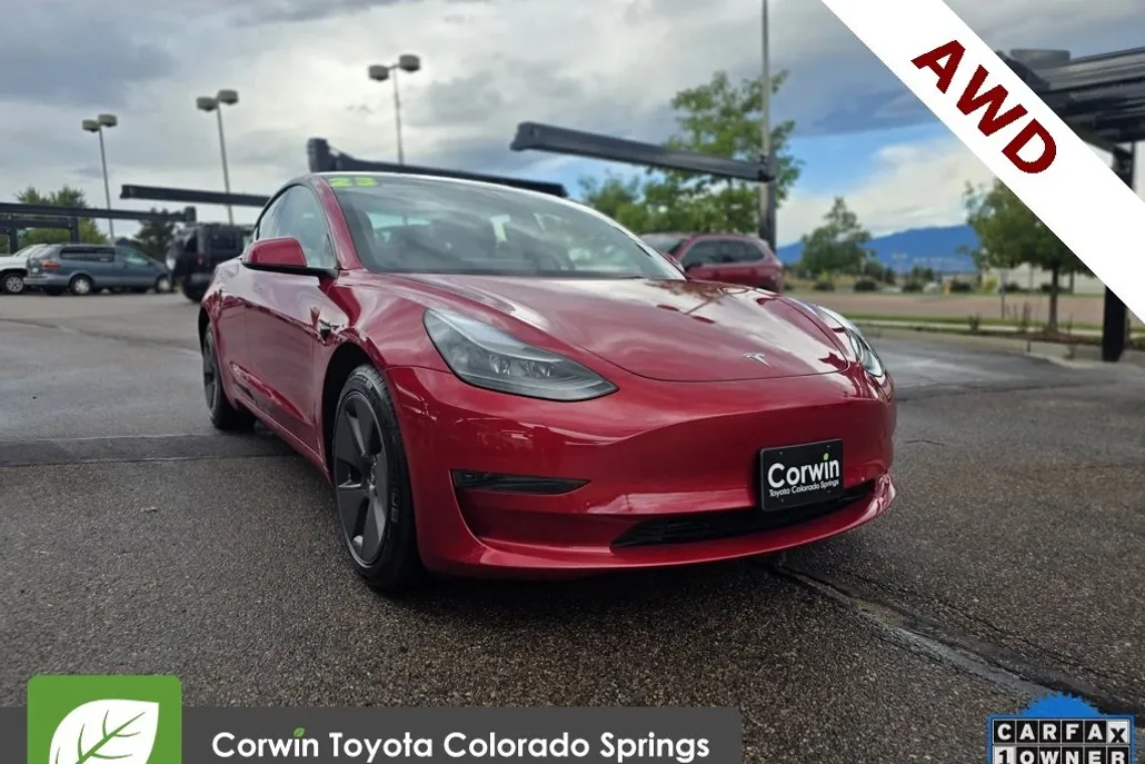 2023 Tesla Model 3 photo 1