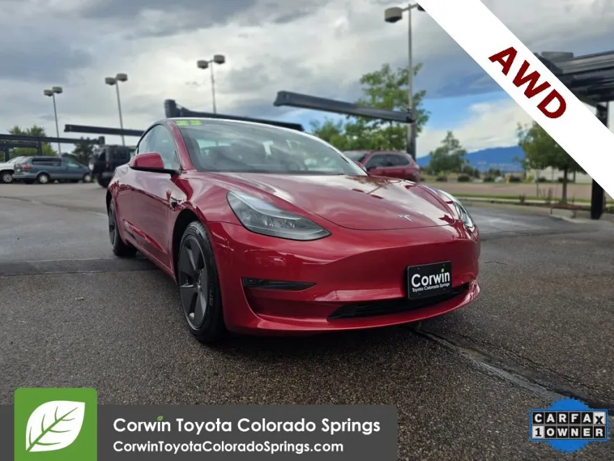2023 Tesla Model 3 photo 1