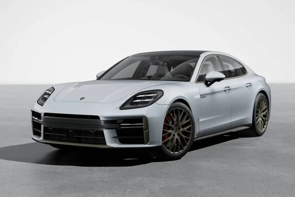2026 Porsche Panamera Turbo E-Hybrid photo 1