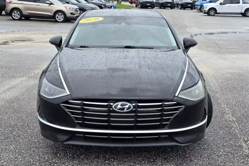 2020 Hyundai Sonata SE photo 1