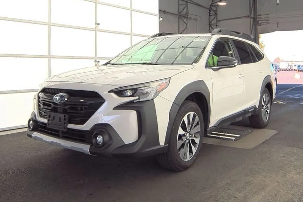 2024 Subaru Outback Limited photo 1