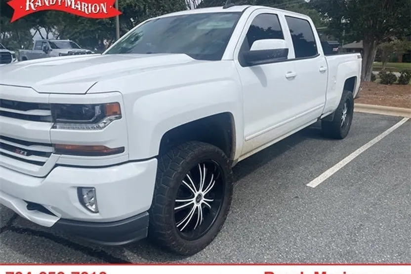2016 Chevrolet Silverado 1500 LT2 photo 1