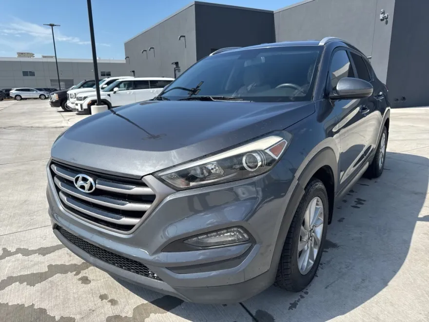2016 Hyundai Tucson SE photo 1