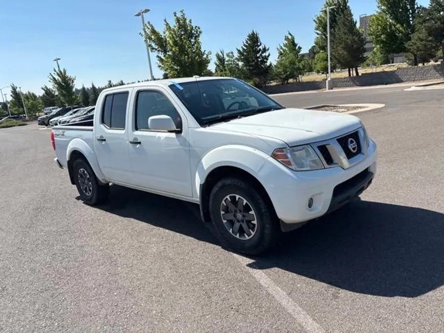 2018 Nissan Frontier PRO-4X photo 1