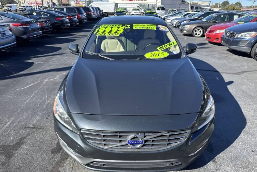 2015 Volvo S60 T5 Drive-E Premier photo 1